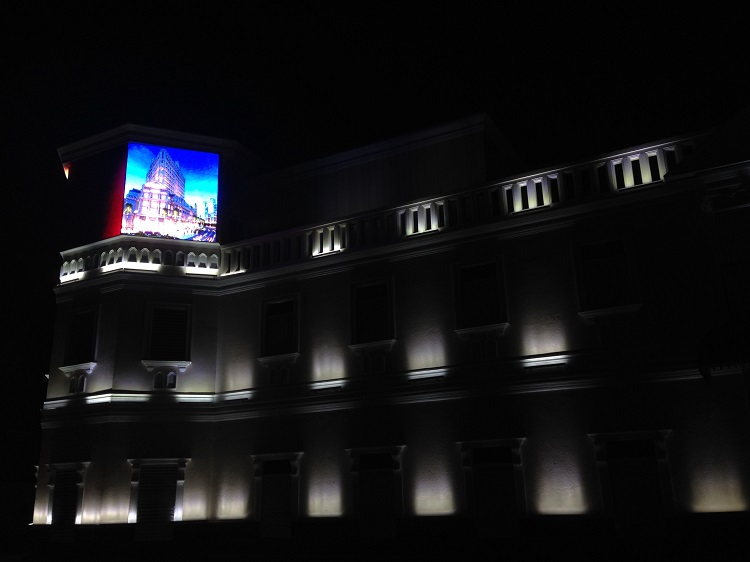 柬埔寨金邊俱樂部P10戶外廣告LED顯示屏47㎡ 夜晚